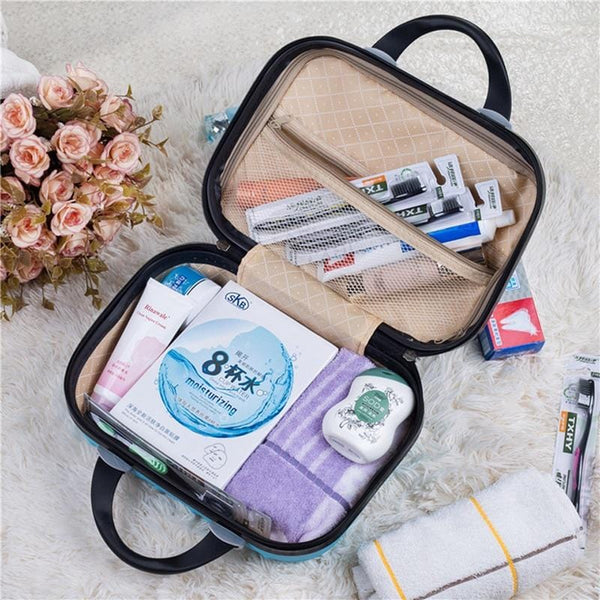 Trousse de toilette femme rigide